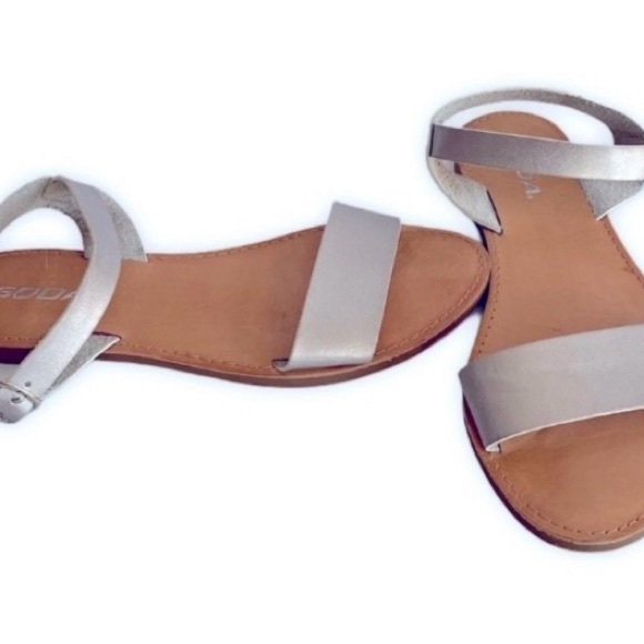 Soda Meadow Sandals Sz 8 - Picture 4 of 8